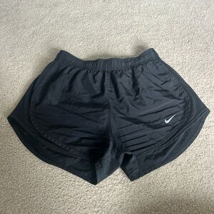 Nike Black Athletic Shorts Moisture-Wicking Performance